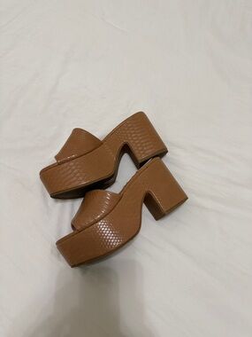 Tan Platform Shoes